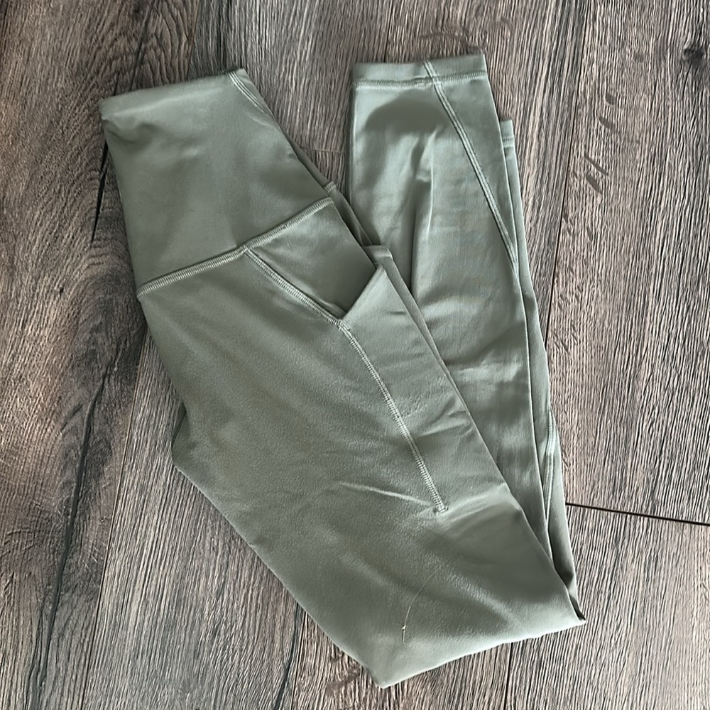 Lululemon | Align Leggings with Pockets 25” | Size 2 | Grey Sage